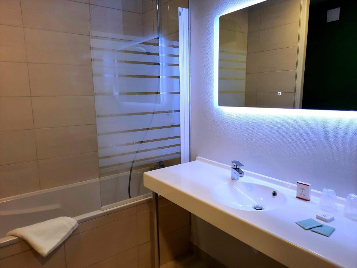 בזילס Logis Auberge Du Port מראה חיצוני תמונה
